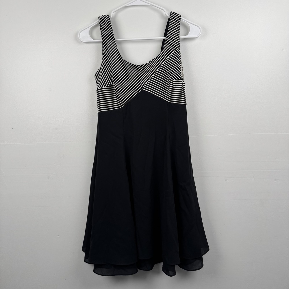 Jessica Howard Dress Womens Medium Black Stripe Sleeveless Fit Flare Vintage USA